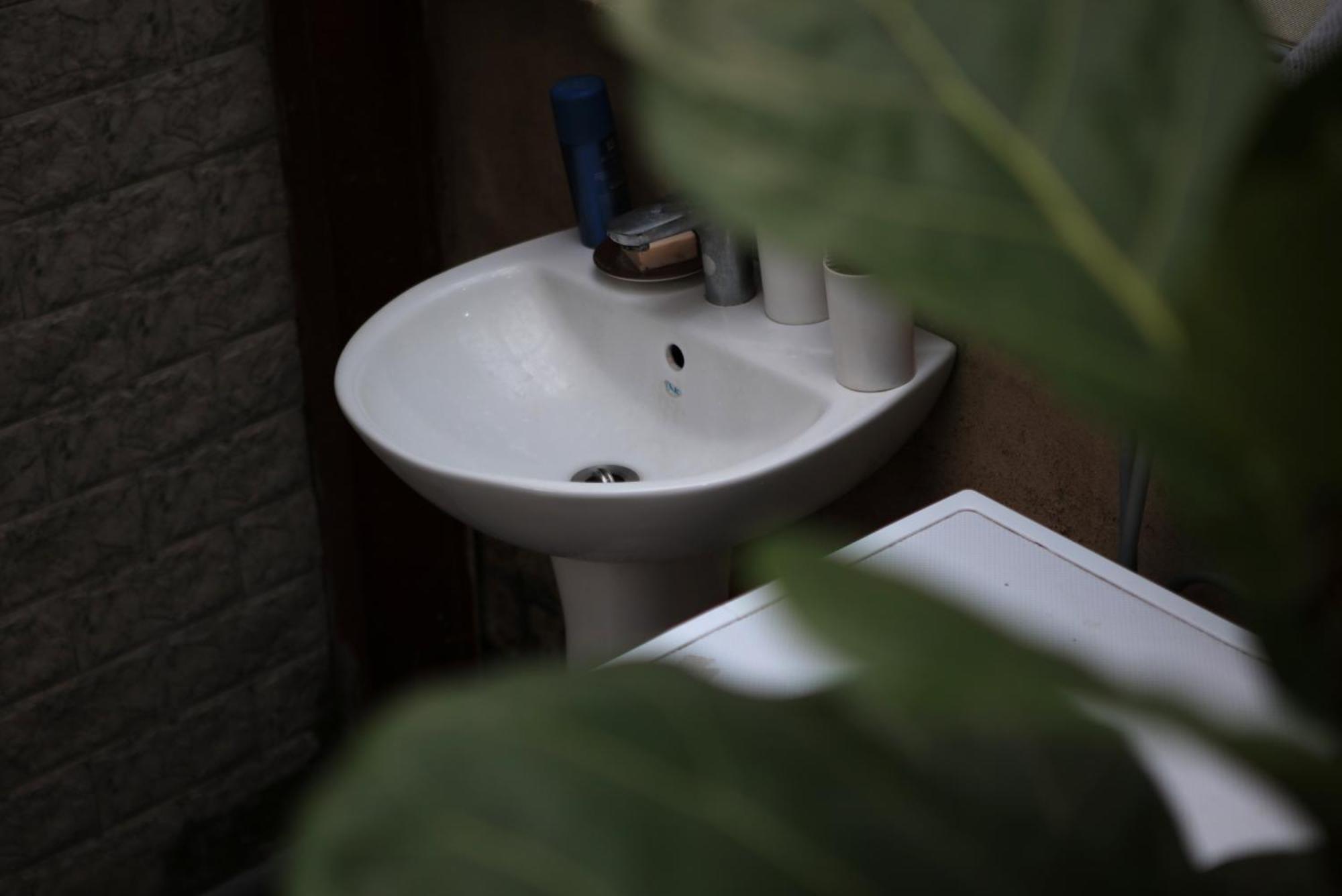 Bed and Breakfast The First Ba Trieu Ha Noi Hanoi Esterno foto