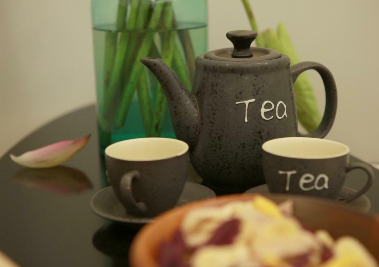 Bed and Breakfast The First Ba Trieu Ha Noi Hanoi Esterno foto